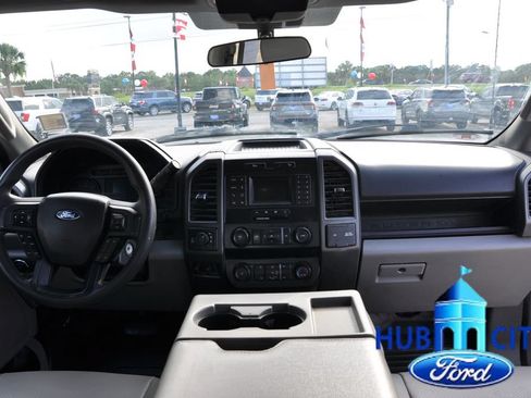 Used 2022 Ford F250 XL w/ Power Equipment Group AWD/4WD image 18