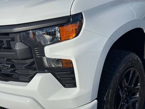 Certified 2025 Chevrolet Silverado 1500 Custom image 10