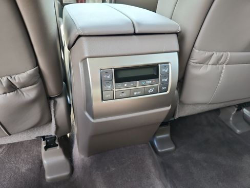 Used 2014 Lexus GX 460 Luxury AWD/4WD image 13
