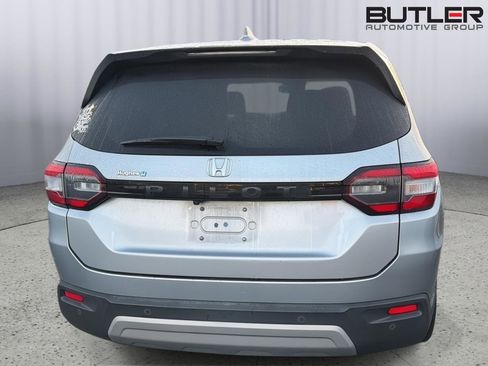Used 2024 Honda Pilot EX-L image 8
