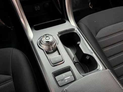 Used 2019 Ford Fusion SE FWD image 36