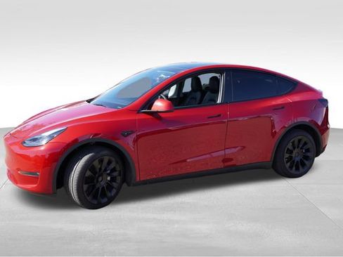 Used 2023 Tesla Model Y Long Range AWD/4WD image 10