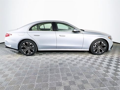 New 2026 Mercedes-Benz E 450 4MATIC Sedan image 7