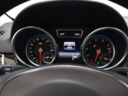 Used 2018 Mercedes-Benz GLE 350 w/ Premium 2 Package image 26