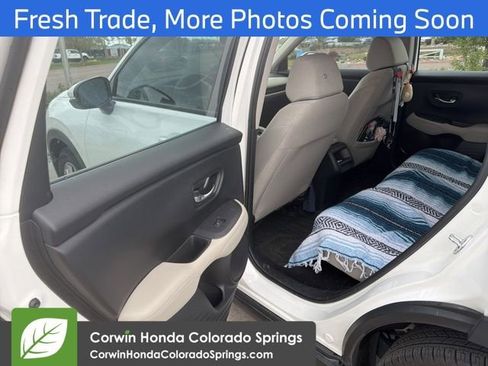 Used 2023 Honda HR-V LX image 10