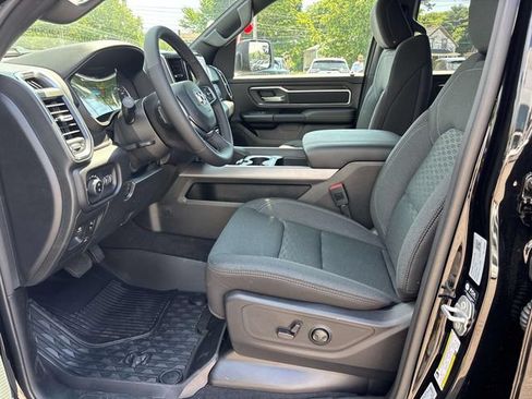 New 2026 RAM 1500 4x4 Crew Cab image 6