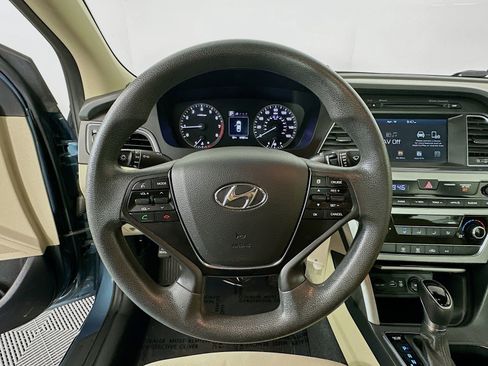 Used 2017 Hyundai Sonata Sport image 11