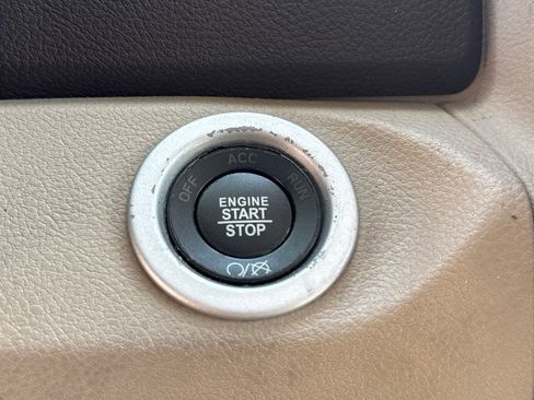 Used 2017 RAM 1500 Laramie w/ Convenience Group image 30