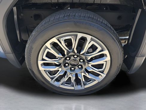 Used 2025 GMC Sierra 1500 Denali Ultimate AWD/4WD image 37