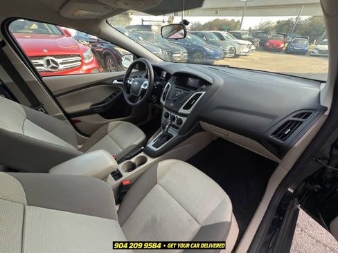 Used 2014 Ford Focus SE FWD image 34