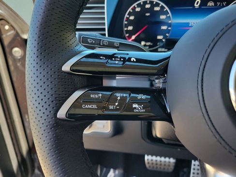 Certified 2026 Mercedes-Benz GLS 450 4MATIC image 32