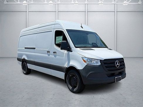 New 2025 Mercedes-Benz Sprinter 2500 image 3
