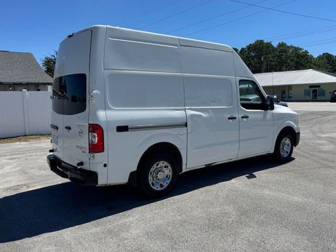 Used 2017 Nissan NV 2500 SV w/ Back Door Glass Package image 3