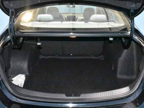 Used 2020 Chevrolet Malibu LT FWD image 26