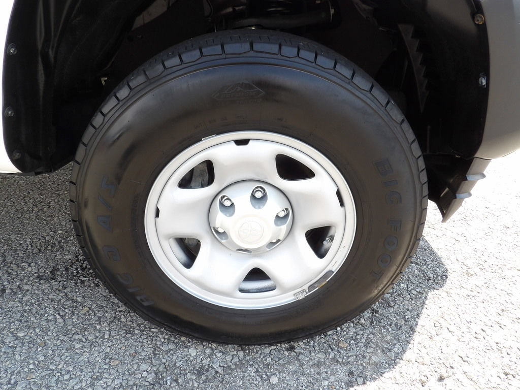 Used 2020 Toyota Tacoma SR RWD image 55