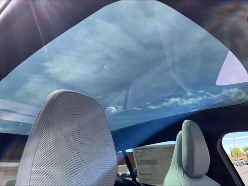 New 2026 Volvo EX30 Ultra w/ Climate Package image 29