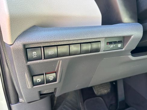 Used 2021 Toyota Sienna LE AWD/4WD image 11