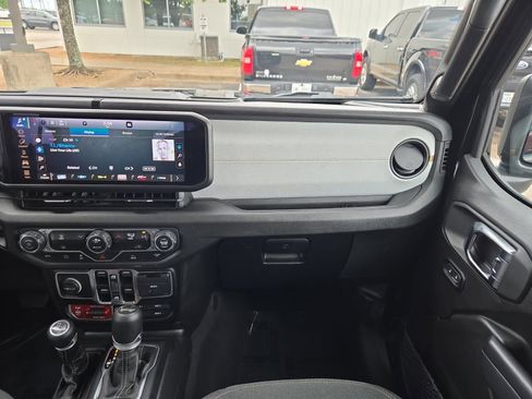 Used 2025 Jeep Wrangler Unlimited Sport S 4xe AWD/4WD image 20