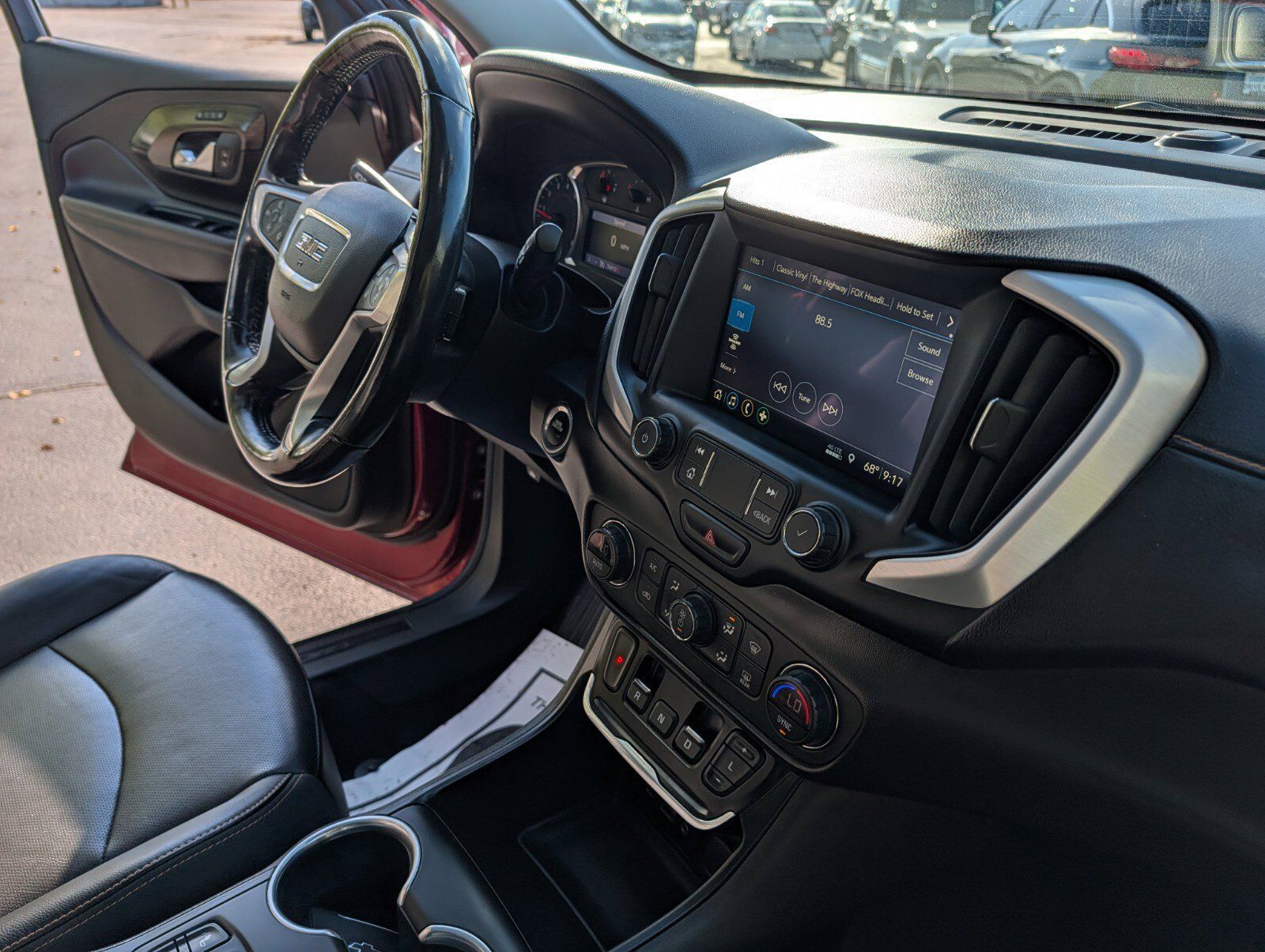 Used 2019 GMC Terrain SLT w/ Preferred Package AWD/4WD image 28