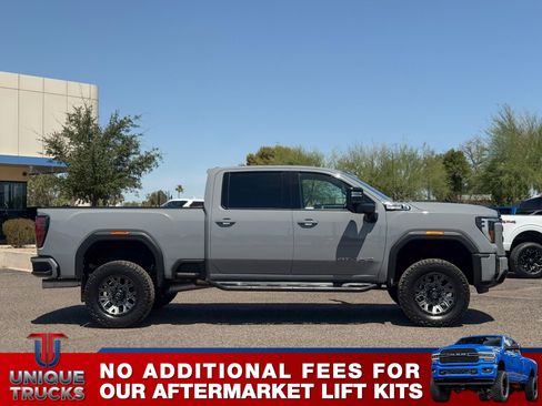 Used 2024 GMC Sierra 3500 AT4 AWD/4WD image 4