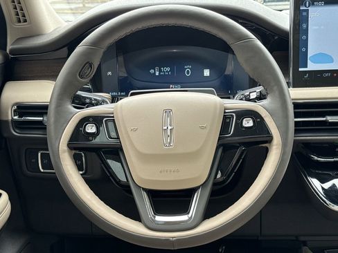 Certified 2023 Lincoln Corsair Reserve w/ Equipment Group 202A image 15