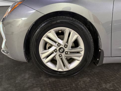 Used 2019 Hyundai Elantra SEL FWD image 21