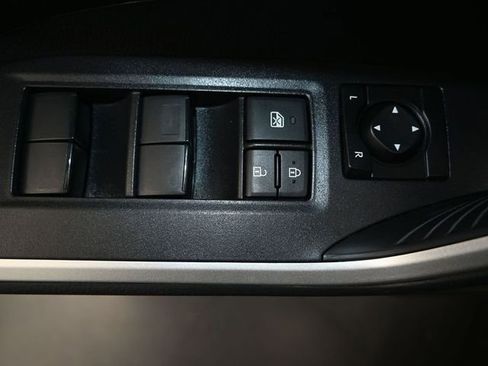 Used 2025 Toyota RAV4 LE image 12