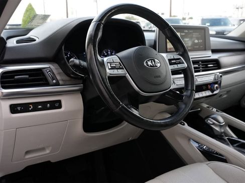 Used 2020 Kia Telluride EX image 17