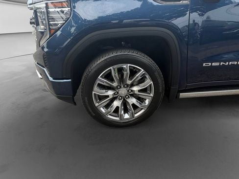 Used 2023 GMC Sierra 1500 Denali w/ Denali Reserve Package AWD/4WD image 9