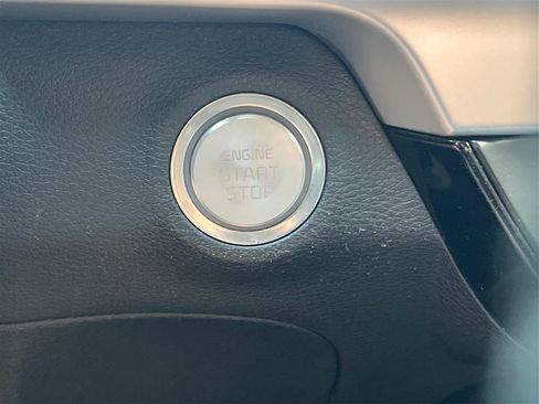 Used 2020 Kia Telluride LX FWD image 38