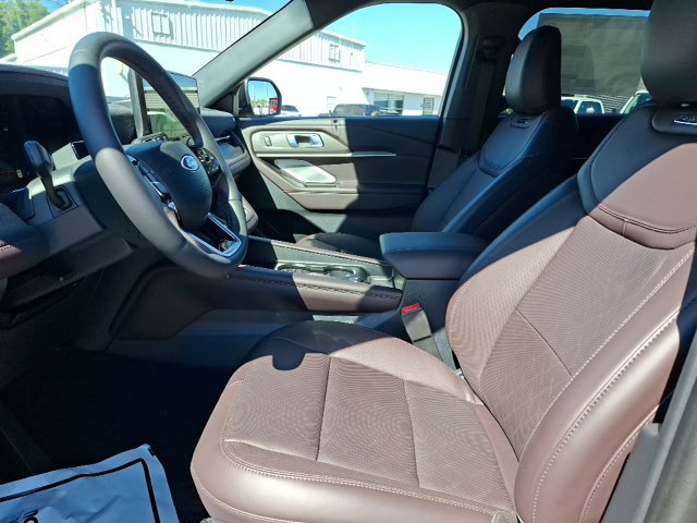 New 2027 Ford Explorer Platinum RWD image 15