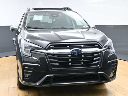 Used 2023 Subaru Ascent Limited w/ Technology Package AWD/4WD image 4