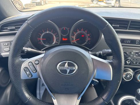 Used 2012 Scion tC FWD image 30