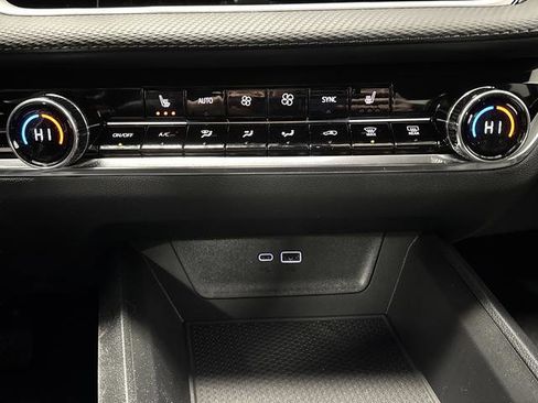 New 2026 Chevrolet Equinox LT image 19