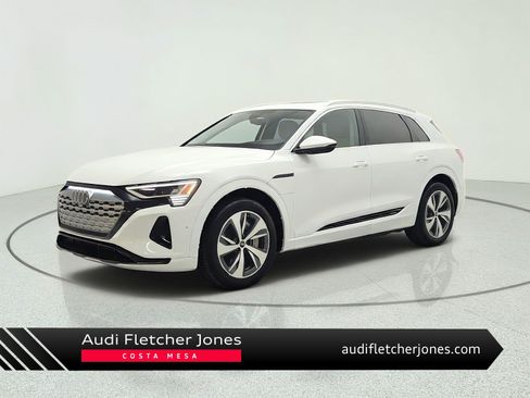 Used 2024 Audi Q8 e-tron Prestige AWD/4WD image 1
