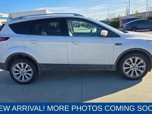 Used 2017 Ford Escape Titanium w/ Equipment Group 301A image 6