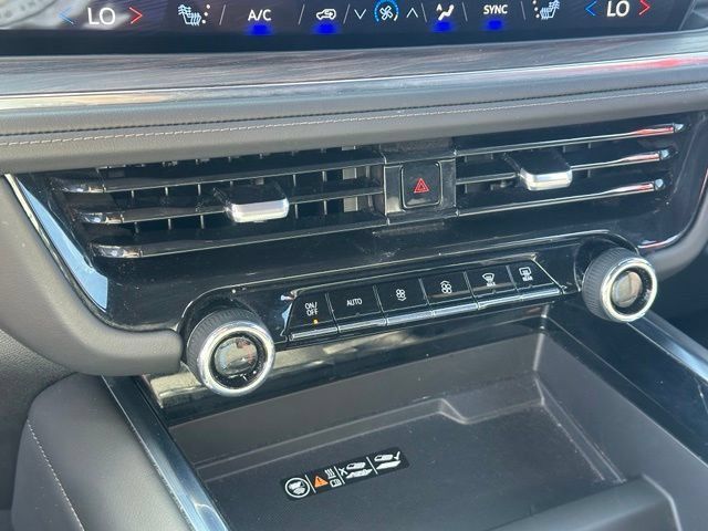 Certified 2025 Chevrolet Suburban Z71 AWD/4WD image 24