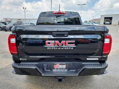 New 2026 GMC Canyon Elevation w/ Convenience Package image 4