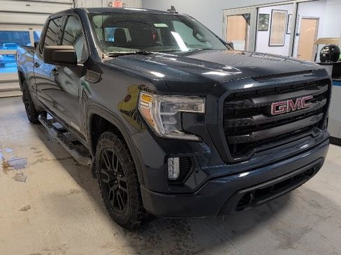 Used 2020 GMC Sierra 1500 Elevation w/ Elevation 2.7L Value Package image 9