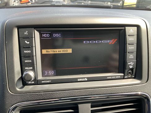Used 2019 Dodge Grand Caravan SE w/ UConnect Hands-Free Group FWD image 30