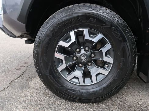 Used 2018 Toyota Tacoma TRD Off-Road AWD/4WD image 56