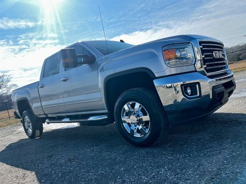 Used 2017 GMC Sierra 2500 SLE w/ SLE Preferred Package image 34
