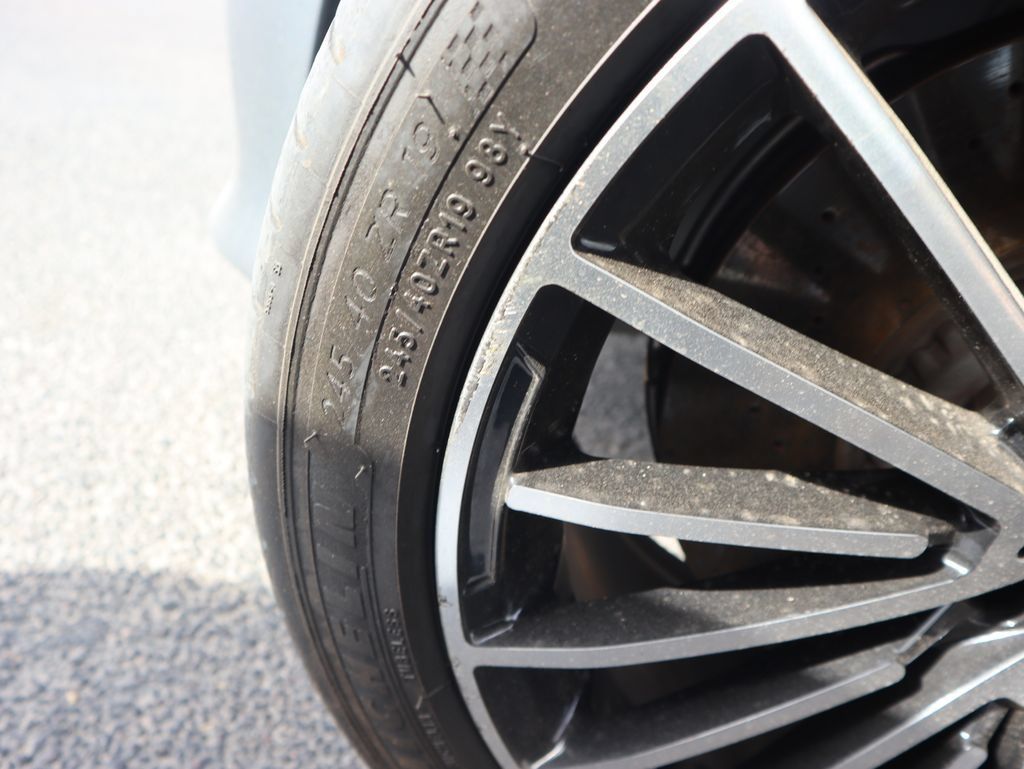 Used 2018 Mercedes-Benz E 400 Coupe image 19