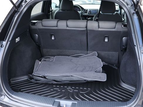 Used 2021 Honda HR-V Sport image 23