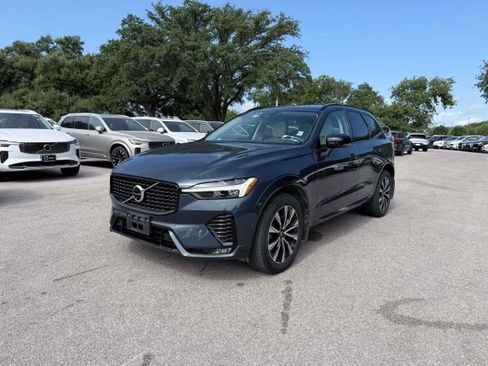 Certified 2023 Volvo XC60 B5 Plus w/ Climate Package AWD/4WD image 2