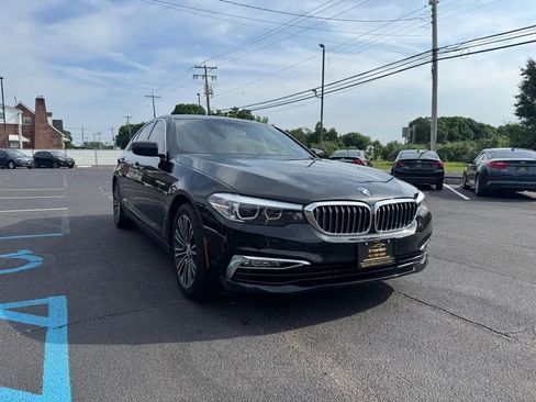 Used 2017 BMW 530i xDrive AWD/4WD image 4