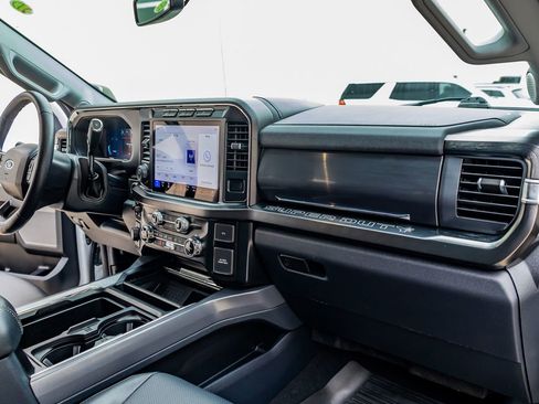 Used 2024 Ford F350 Lariat w/ Lariat Ultimate Package image 18