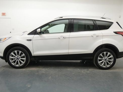 Used 2018 Ford Escape Titanium w/ Ford Safe & Smart Package AWD/4WD image 4