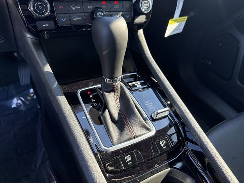 New 2026 Jeep Compass Trailhawk w/ Sun, Sound & Navigation Group image 38