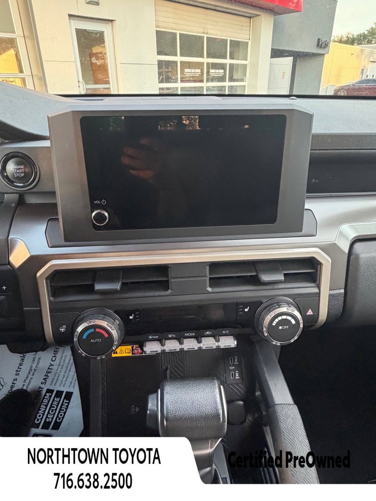 Used 2024 Toyota Tacoma SR5 AWD/4WD image 18